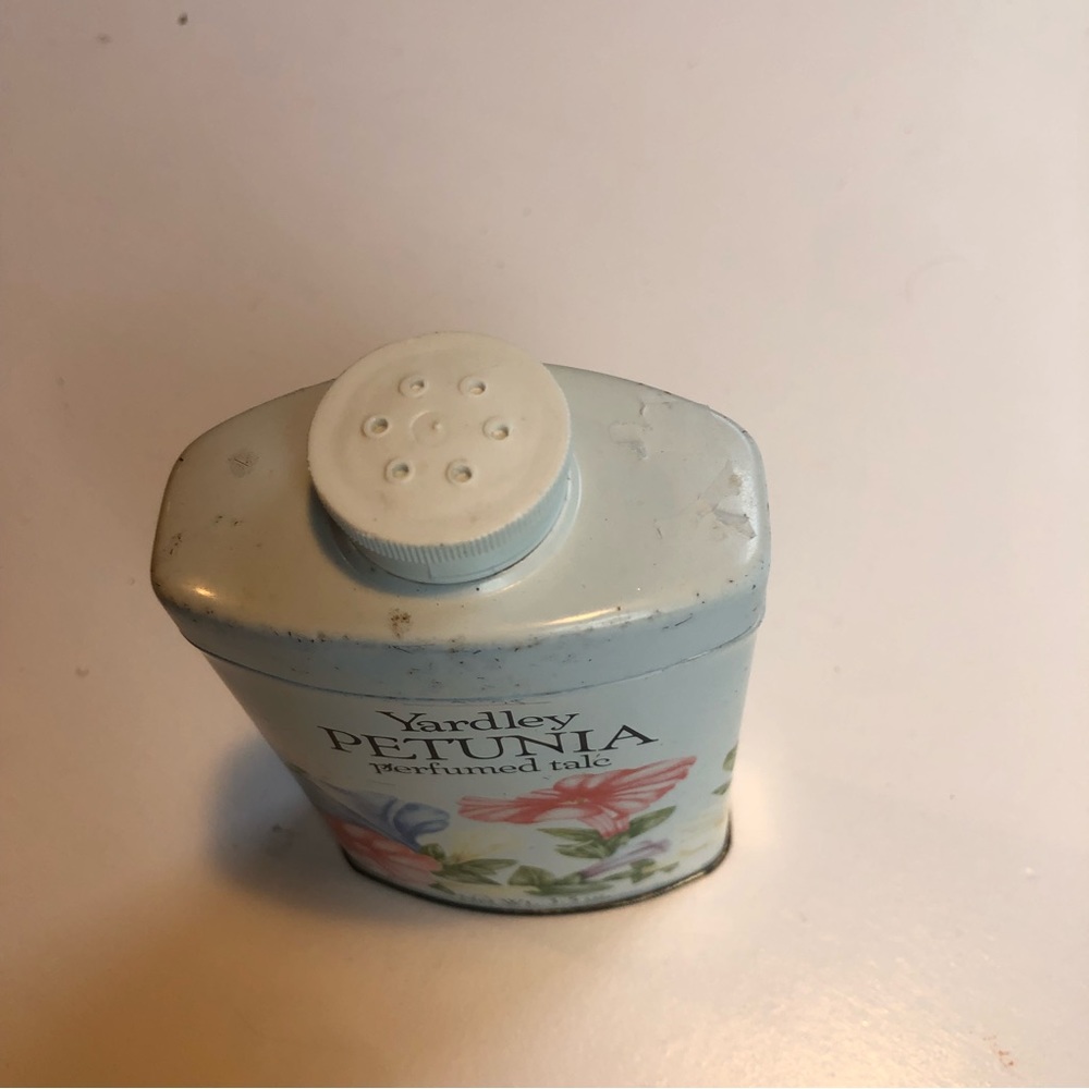 Vintage Yardley Petunia Talc Powder - Picture 3 of 10